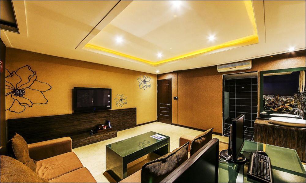 Nice Hotel Uijeongbu Εξωτερικό φωτογραφία