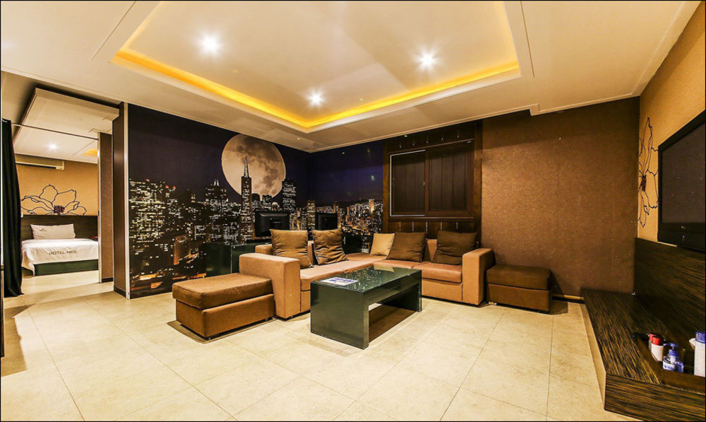 Nice Hotel Uijeongbu Εξωτερικό φωτογραφία